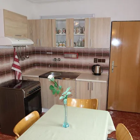 בית נופש By Interhome Plavsko